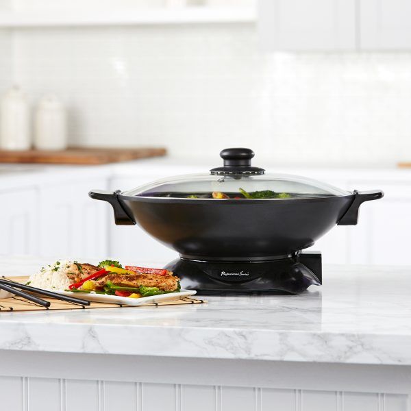 SPT 14.94-in Dia x 12.2-in D Electric Wok in the Electric Woks