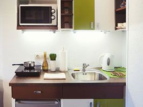 Living with a small kitchen: 5 tips to make the most of your available space