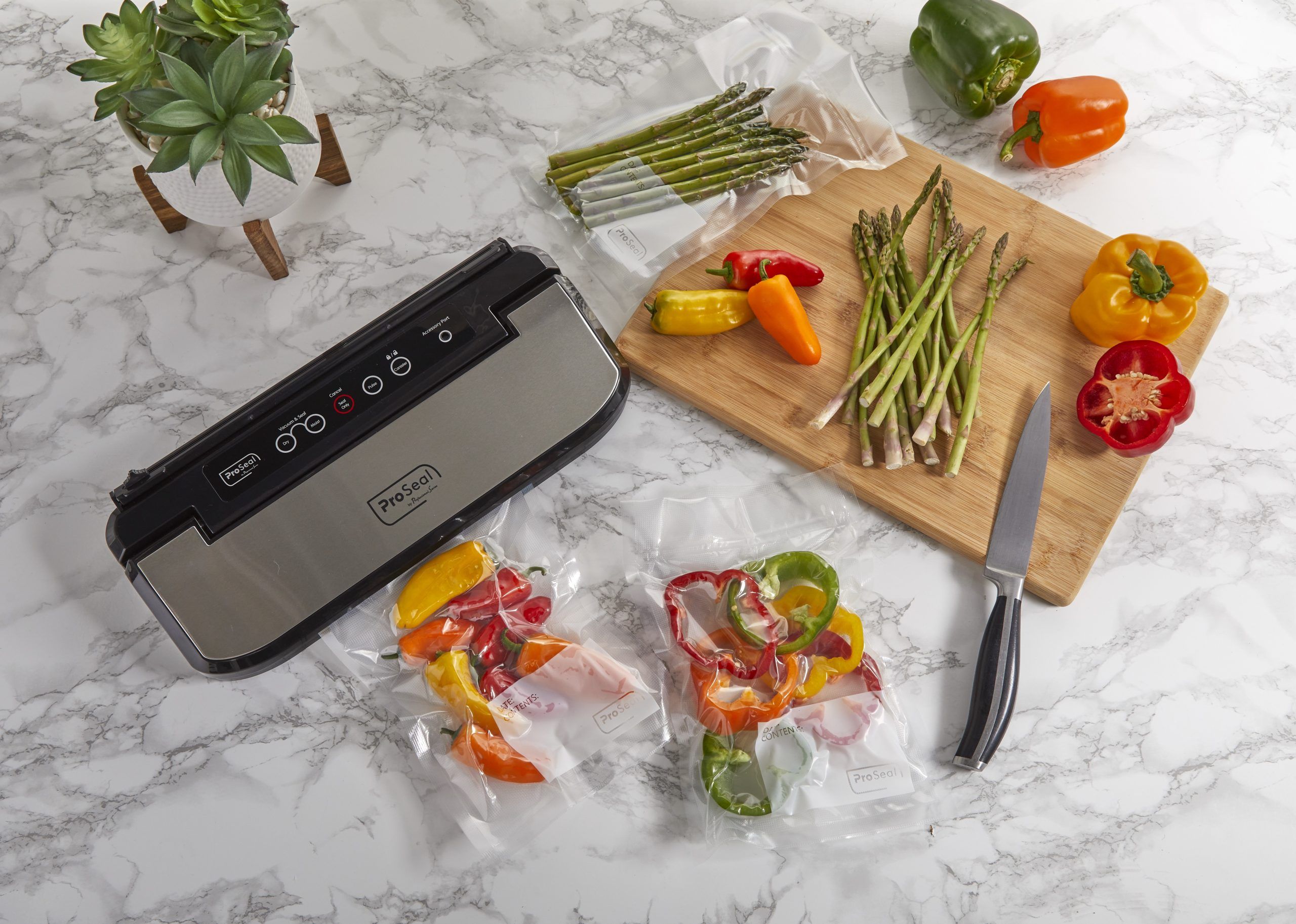 ADVENOR Vacuum Sealer Pro Food Sealer with Built-in Cutter and Bag